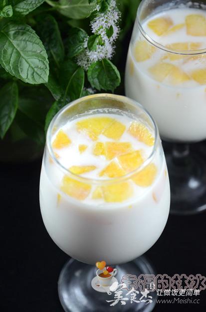 夏日里的健康冰品-牛奶黄桃果冻