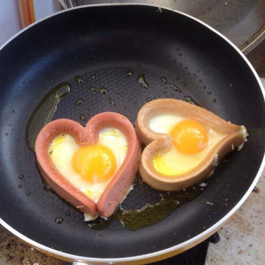 早餐爱心蛋