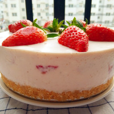 八寸草莓慕斯蛋糕（免烤）