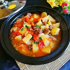 西红柿土豆牛腩煲
