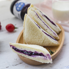 蓝莓奶酪口袋吐司