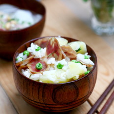 香肠土豆糙米焖饭