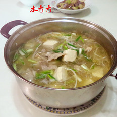 豆腐芽菜粉丝汤锅