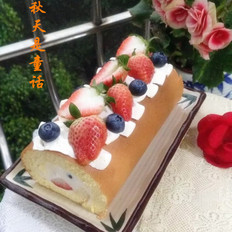 草莓蓝莓蛋糕卷