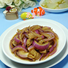 猪肉炒紫洋葱