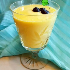 夏日的清爽芒果酸奶