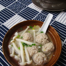 白玉菇肉丸汤