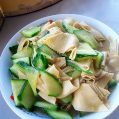 干豆腐黄瓜片