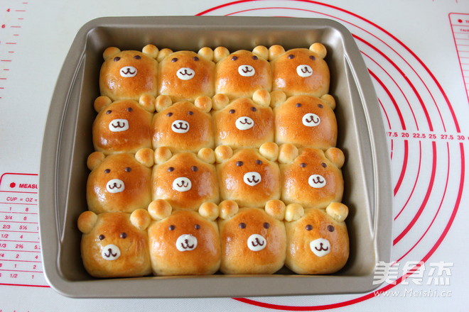 小熊挤挤面包的做法_家常小熊挤挤面包的做法