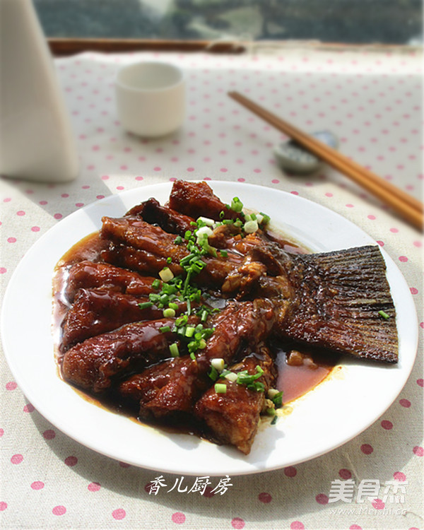 红烧鱼尾,红烧鱼尾的家常做法 - 美食杰红烧鱼尾做法