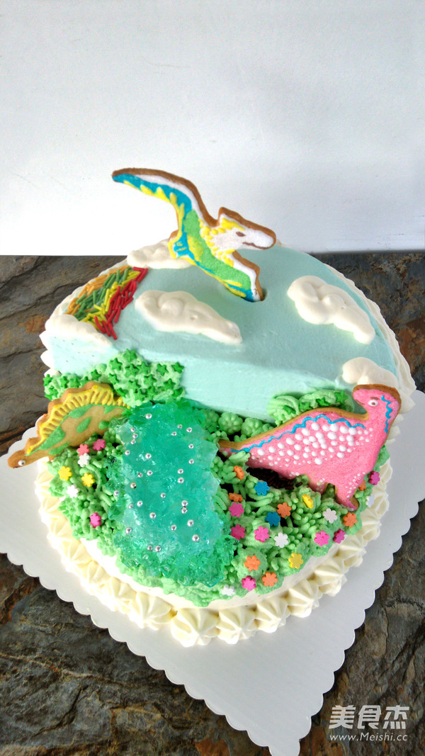 侏罗纪恐龙生日蛋糕的做法_家常侏罗纪恐龙生