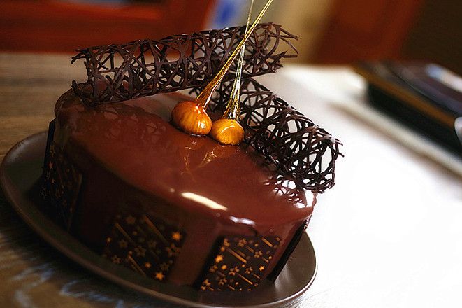 巧克力镜面慕斯蛋糕的做法_家常巧克力镜面慕
