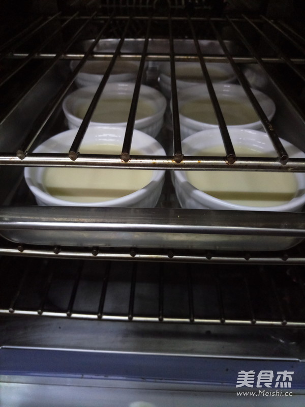 芒果牛奶布丁的做法_家常芒果牛奶布丁的做法