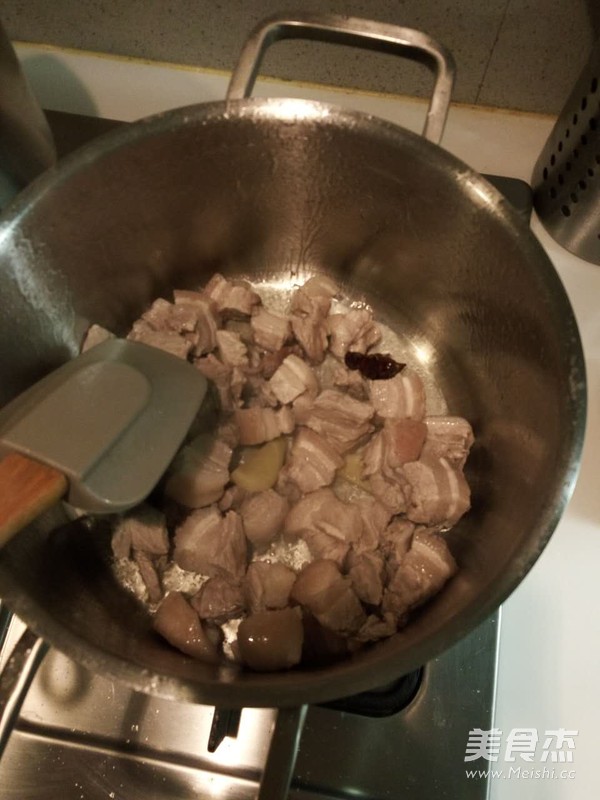 红烧肉炖土豆的做法图解