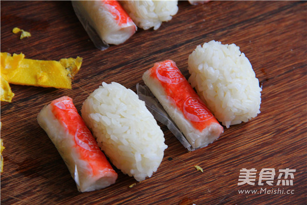 蟹肉小卷寿司的做法