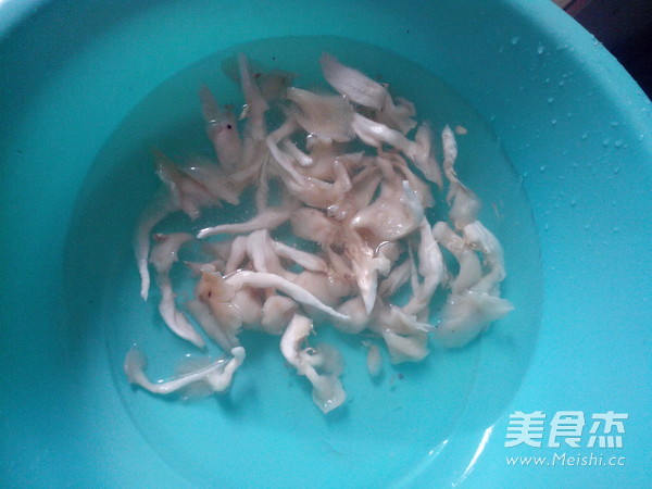 鲜菇鱼汤的做法图解