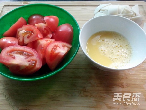 百变饺子皮--番茄面片汤的做法_家常百变饺子