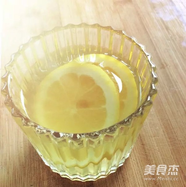 蜂蜜腌柠檬的做法_家常蜂蜜腌柠檬的做法【图