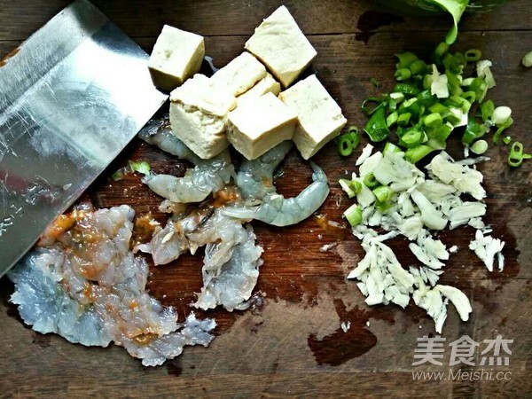 小白菜虾泥豆腐丸子汤的做法_家常小白菜虾泥