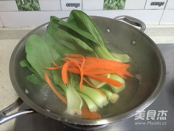 青菜虾仁汤的做法