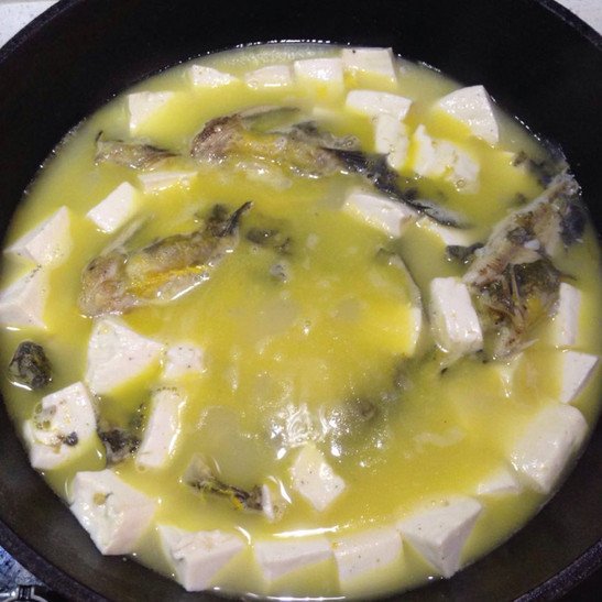 黃顙魚豆腐湯